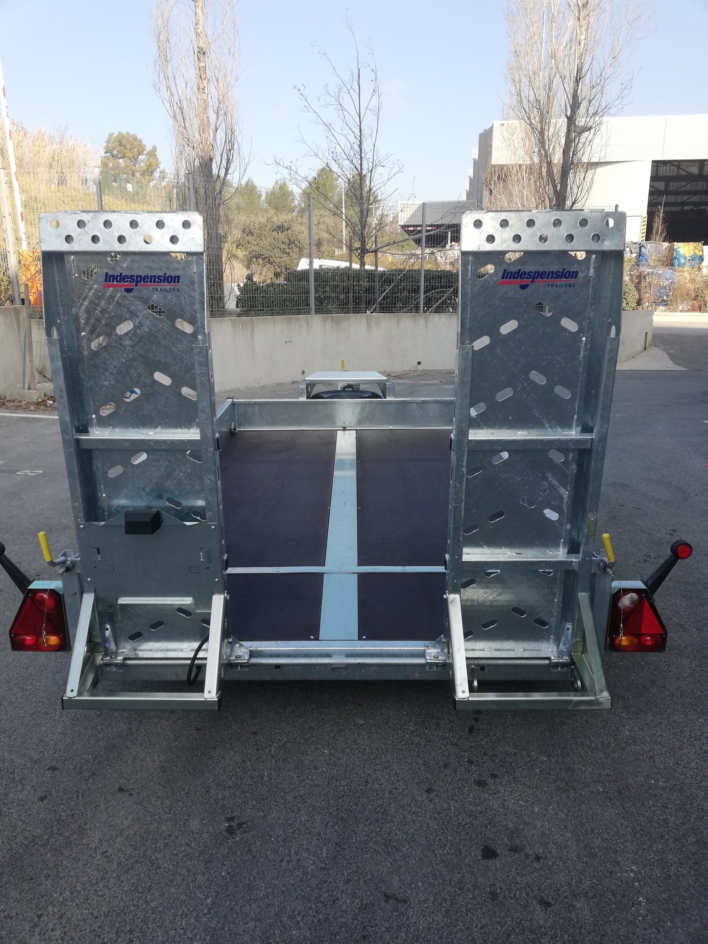 Porte engins INDESPENSION AD35105BTS 3500 Kgs